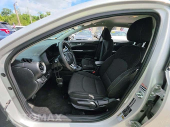 2021 Kia Forte LXS – miniatura 6