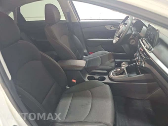 2021 Kia Forte LXS – miniatura 18