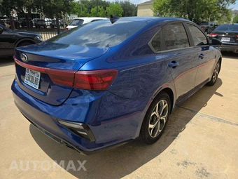 2021 Kia Forte LXS – miniatura 3