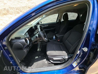 2021 Kia Forte LXS – miniatura 6