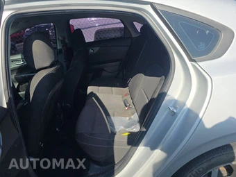 2021 Kia Forte LXS - miniatura 13