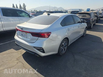2021 Kia Forte LXS - miniatura 4