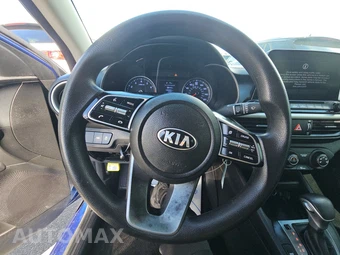 2021 Kia Forte LXS - miniatura 10