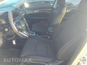 2021 Kia Forte LXS – miniatura 7