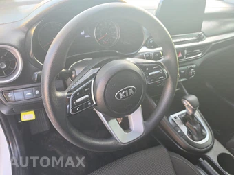 2021 Kia Forte LXS – miniatura 10