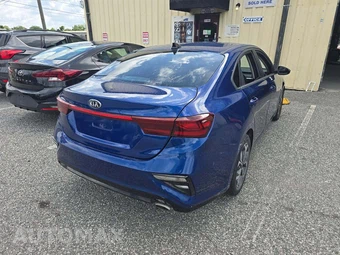 2021 Kia Forte LXS - miniatura 3