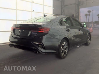 2021 Kia Forte LXS – miniatura 4