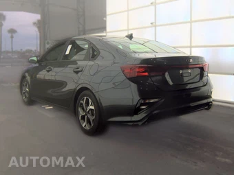 2021 Kia Forte LXS – miniatura 6
