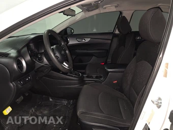 2021 Kia Forte LXS - miniatura 7