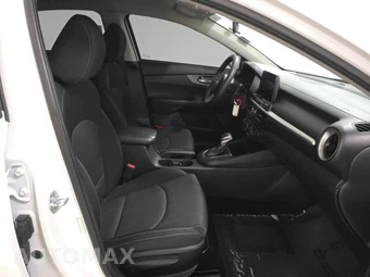 2021 Kia Forte LXS - miniatura 8