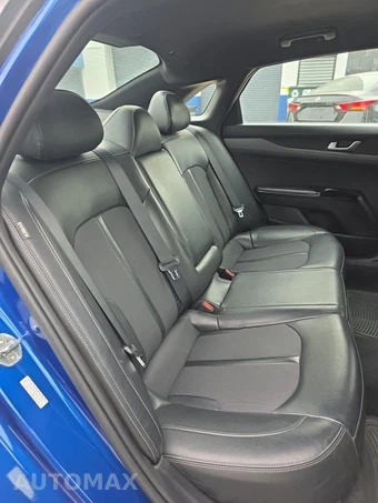 2021 Kia K5 GT-Line – miniatura 23