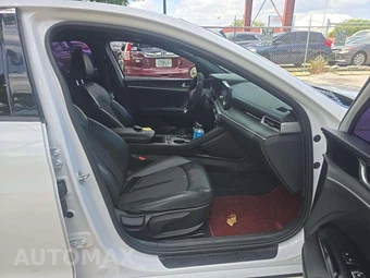 2021 Kia K5 GT-Line – miniatura 15