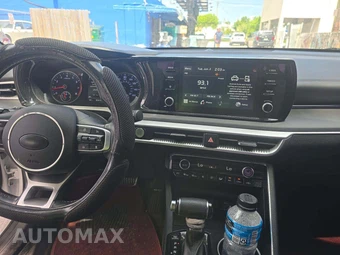 2021 Kia K5 GT-Line – miniatura 7