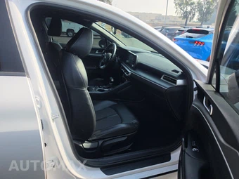 2021 Kia K5 GT-Line – miniatura 8