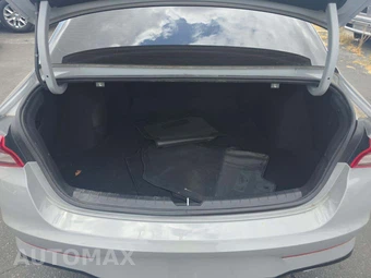2021 Kia K5 GT-Line – miniatura 14