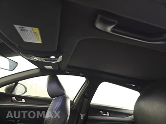 2021 Kia K5 GT-Line – miniatura 14