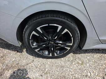 2021 Kia K5 GT-Line – miniatura 26