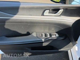 2021 Kia K5 GT-Line – miniatura 9