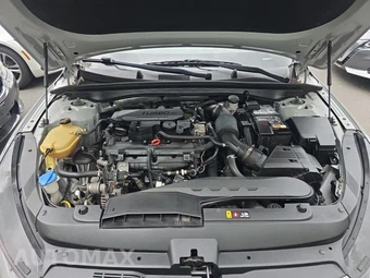 2021 Kia K5 GT-Line – miniatura 19
