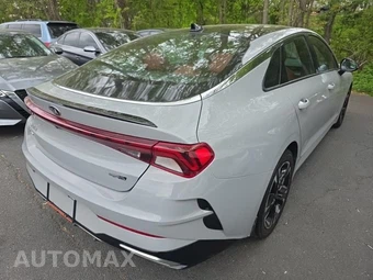 2021 Kia K5 GT-Line – miniatura 4