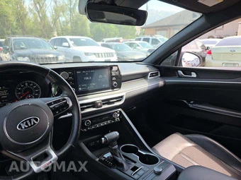 2021 Kia K5 GT-Line – miniatura 10