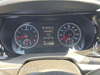 2021 Kia K5 LX – miniatura 9