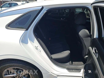2021 Kia K5 LXS - miniatura 13