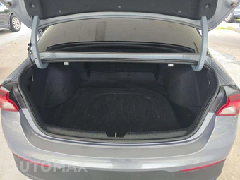 2021 Kia K5 LXS - miniatura 11