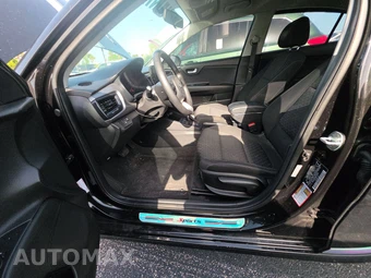 2021 Kia Rio LX Sedan – miniatura 7