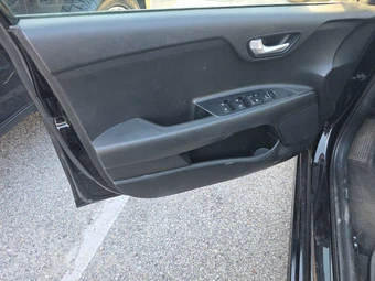 2021 Kia Rio LX Sedan – miniatura 9