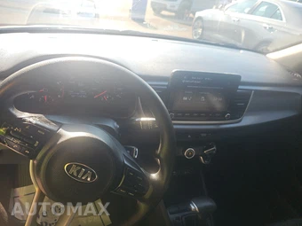2021 Kia Rio S Sedan - miniatura 11