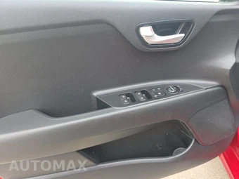 2021 Kia Rio S Sedan - miniatura 9