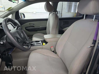 2021 Kia Sedona LX 120.5" WB - miniatura 6