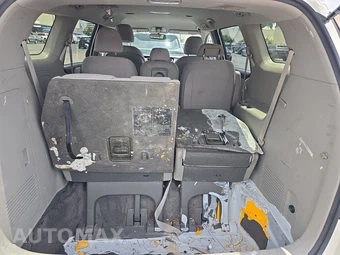 2021 Kia Sedona LX 120.5" WB - miniatura 17