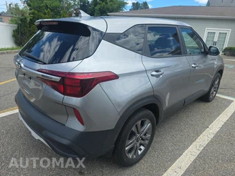 2021 Kia Seltos LX – miniatura 4
