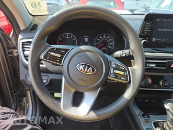 2021 Kia Seltos LX - miniatura 10