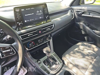 2021 Kia Seltos LX - miniatura 10
