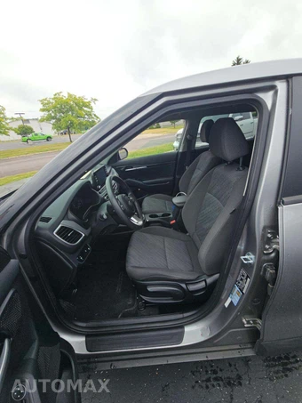 2021 Kia Seltos LX - miniatura 3