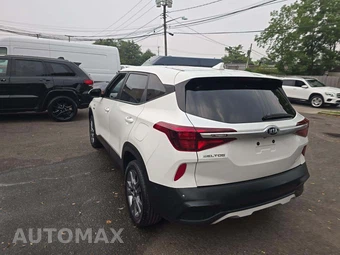 2021 Kia Seltos LX – miniatura 2