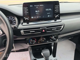 2021 Kia Seltos LX - miniatura 10