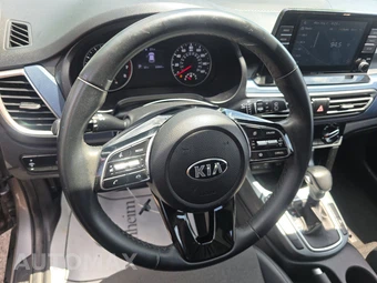 2021 Kia Seltos S - miniatura 10