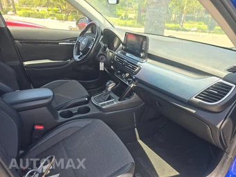 2021 Kia Seltos S – miniatura 8