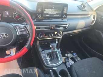 2021 Kia Seltos S – miniatura 11