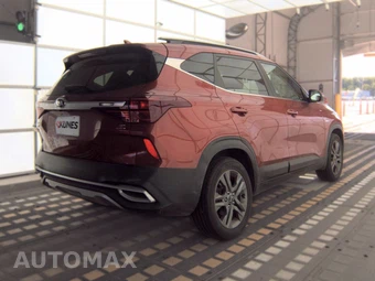 2021 Kia Seltos S – miniatura 4