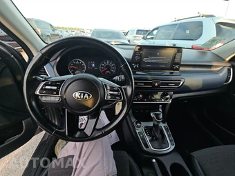 2021 Kia Seltos S – miniatura 11