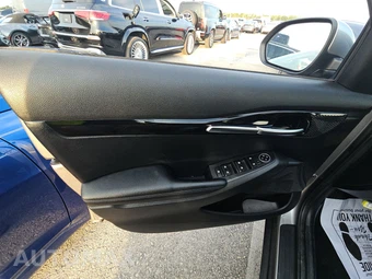 2021 Kia Seltos S – miniatura 9