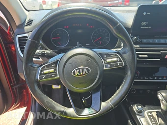 2021 Kia Seltos SX – miniatura 10