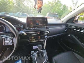 2021 Kia Seltos SX – miniatura 10