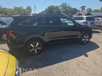 2021 Kia Sorento S – miniatura 4