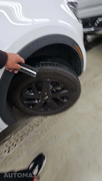 2021 Kia Sorento S – miniatura 34